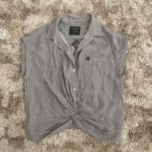 NWT Abercrombie & Fitch Black and White Striped Button Down Shirt